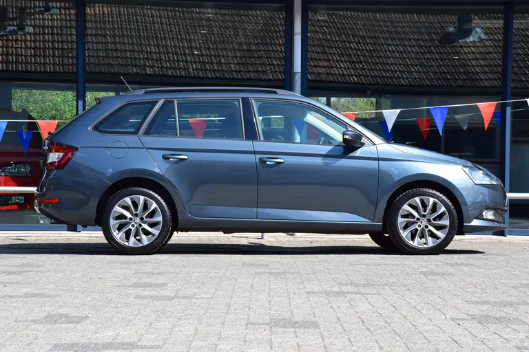 Skoda Fabia Combi 1.0 96PK TSI Business Edition | Org. NL | BOVAG Garantie | Apple Carplay/Android Auto | 16'' Velgen | PDC Achter | LED Dagrijverlichting | Cruise Control | Airconditioning | afbeelding 5