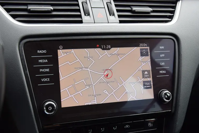 Skoda Octavia Combi 1.0 TSI 116PK Business Edition | Org. NL |  BOVAG Garantie | Navigatie | Achteruirijcamera | Cruise&Climate Control | PDC Achter | Apple Carplay/Android Auto | afbeelding 19