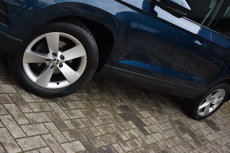 Skoda Karoq 1.5 TSI 150PK ACT Ambition Business DSG Automaat | NL-Auto | BOVAG Garantie | Trekhaak | Cruise & Climate Control | Navigatie | PDC Voor&Achter | Apple Carplay/ Android Auto | afbeelding 17