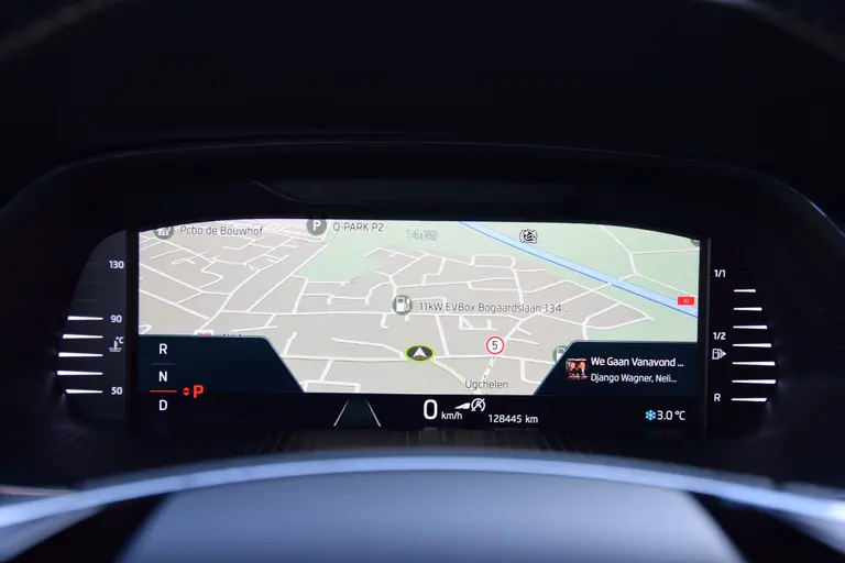 Skoda Octavia Combi 1.5 e-TSI Sport Business | Org. NL | BOVAG Garantie | Trekhaak | Adaptieve Cruise Control | Virtual Cockpit | Stoelverwarming | Achteruitrijcamera | Carplay | afbeelding 18