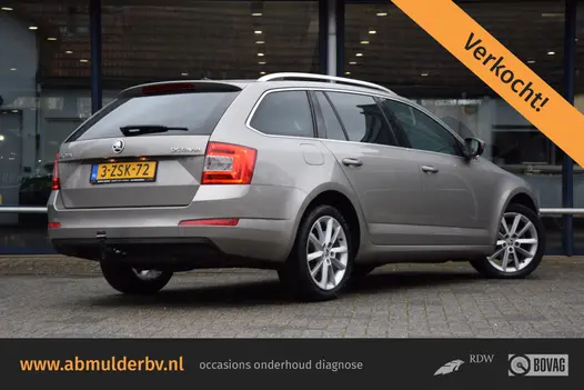 Skoda Octavia Combi 1.2 TSI 105PK Greentech Ambition Businessline | Org. NL | BOVAG Garantie | Trekhaak | Navigatie | Cruise&Climate Control | Stoelverwarming | Half Leder | 17'' Velgen |