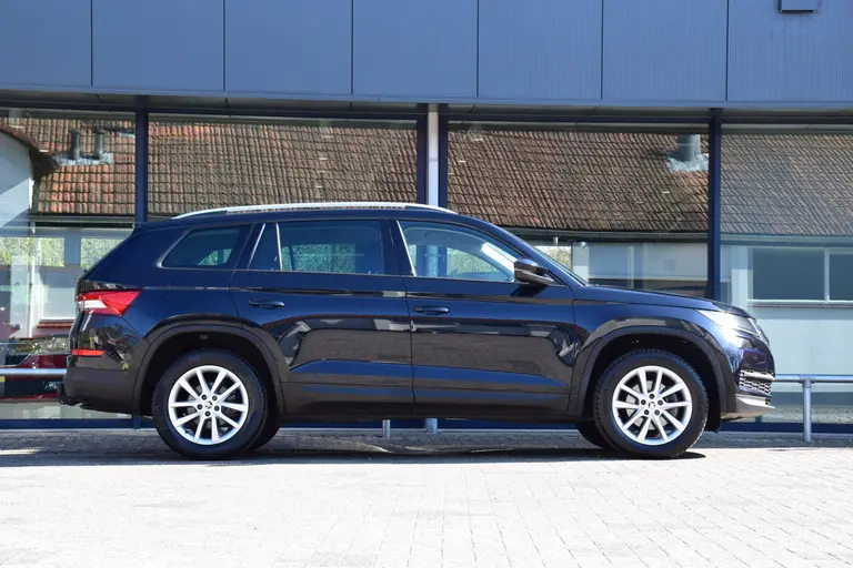 Skoda Kodiaq 1.5 TSI Business Edition DSG Automaat 7p / 7 persoons | Org. NL | BOVAG Garantie | Trekhaak | Camera | Half Leder | Full LED | Cruise&Climate Control | 18'' Velgen | afbeelding 5