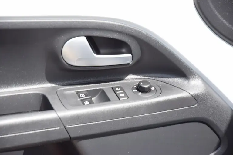 Volkswagen up! 1.0 75PK BMT high up! Automaat | Org. NL | BOVAG Garantie | Achteruitrijcamera | Cruise&Climate Control | Stoelverwarming | Parkeersensoren | Bluetooth | DAB Radio | afbeelding 29