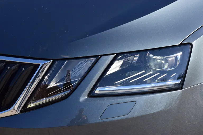 Skoda Octavia Combi 1.0 TSI Greentech Style Business DSG Automaat | Org. NL | BOVAG Garantie | Achteruitrijcamera | Stoelverwarming |  Lederen Bekleding | Full LED | Apple Carplay/Android Auto | afbeelding 30