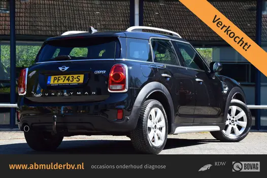 MINI Countryman Mini 1.5 Cooper Salt | Org. NL | BOVAG Garantie | Trekhaak | Navigatie | 17'' Velgen | Bluetooth Telefoonverbinding | Cruise & Climate Control | PDC Achter |