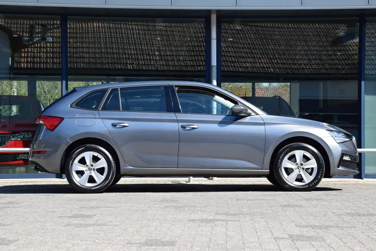 Skoda Scala 1.0 TSI 110PK Ambition | Fabrieksgarantie | Org. NL | Virtual Cockpit | PDC Achter | Navigatie | Full LED | Apple Carplay/Android Auto | Cruise Control | Verkeersbordherkenning | afbeelding 5
