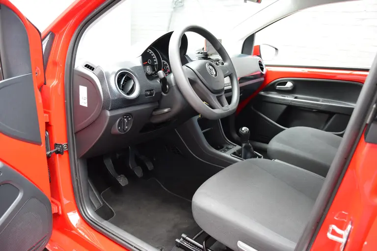 Volkswagen up! 1.0 BMT move up! | Org. NL | BOVAG Garantie | Airco | Bluetooth Telefoonverbinding | DAB Radio | Elektrische Ramen&Spiegels | LED Dagrijverlichting | afbeelding 9