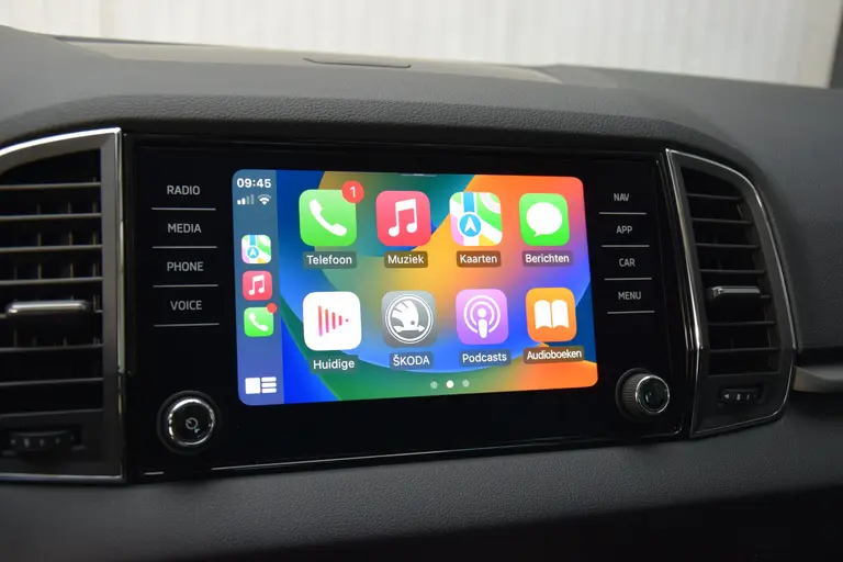 Skoda Karoq 1.5 TSI 150PK ACT Business Edition DSG Automaat | Org. NL | BOVAG Garantie | Trekhaak | Volledig Lederen Bekleding | Apple Carplay/Android Auto | PDC Voor&Achter | Cruise&Climate Control | afbeelding 22