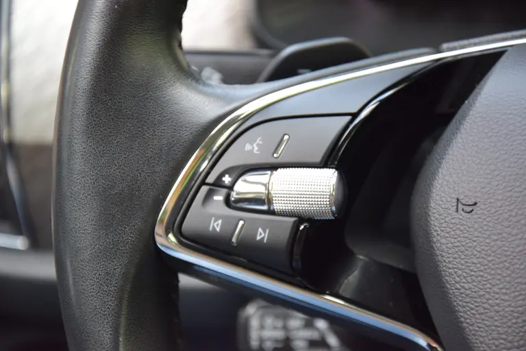 Skoda Kodiaq 1.5 TSI 150PK Business Edition Plus DSG Automaat | Org. NL | BOVAG Garantie | Trekhaak | Achteruitrijcamera | Adaptieve cruise control | Stoelverwarming | PDC Voor+Achter | afbeelding 32