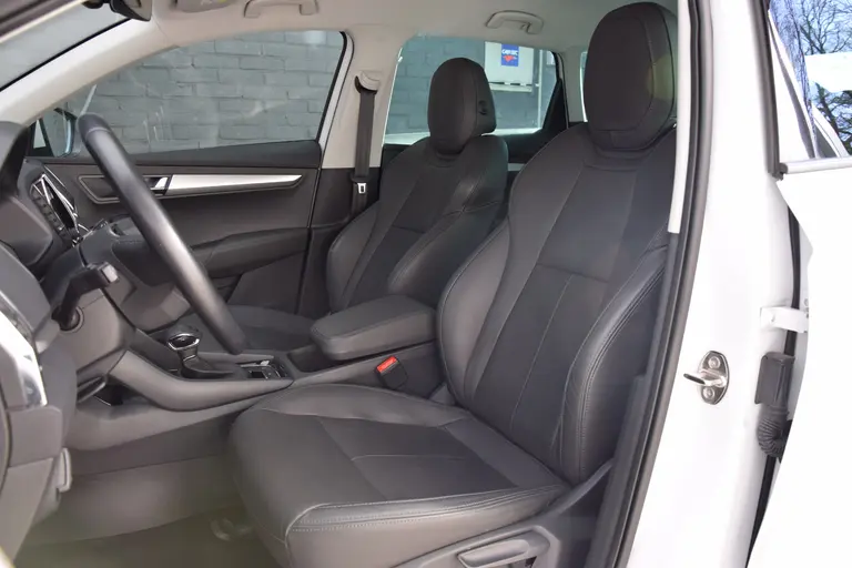 Skoda Karoq 1.5 TSI 150PK ACT Business Edition DSG Automaat | Org. NL | BOVAG Garantie | Trekhaak | Volledig Lederen Bekleding | Apple Carplay/Android Auto | PDC Voor&Achter | Cruise&Climate Control | afbeelding 12