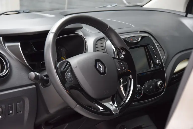 Renault Captur 0.9 TCe 90PK Dynamique | Org. NL | Nieuwe APK | Navigatie | Bluetooth Telefoonverbinding | Parkeersensoren Achter | 17'' Velgen | Keyless Entry | afbeelding 17