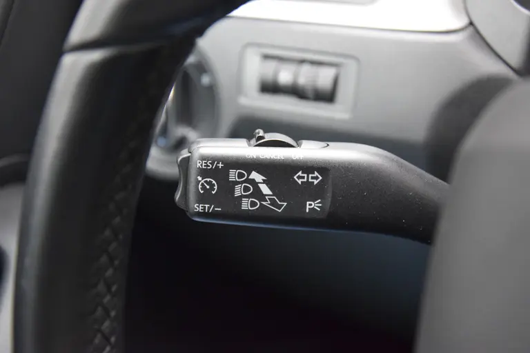 Skoda Rapid Spaceback 1.2 TSI 86PK Greentech Elegance Businessline Pro | BOVAG Garantie | NL-Auto | Navigatie | Parkeersensoren Achter | Cruise & Climate Control |17" Velgen | Bluetooth | Stoelverwarming | afbeelding 26