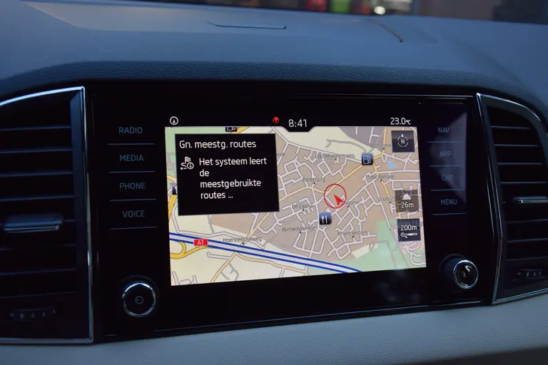 Skoda Karoq 1.5 TSI 150PK ACT Business Edition DSG Automaat | Org. NL | BOVAG Garantie | Lederen bekleding | Stoelverwarming | Stuurverwarming | Full LED koplampen | afbeelding 24