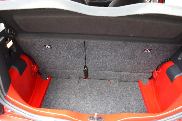 Skoda Citigo e-iV EV Ambition | Volledig Elektrisch | Org. NL | BOVAG Garantie | Stoelverwarming | PDC Achter | Climate Control | 16'' Velgen | DAB Radio | Bluetooth Telefoonverbinding | afbeelding 28