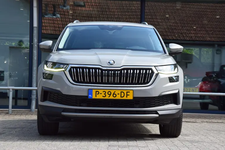 Skoda Kodiaq 1.5 TSI 150PK Business Edition Plus DSG Automaat | Org. NL | BOVAG Garantie | Trekhaak | Achteruitrijcamera | Adaptieve cruise control | Stoelverwarming | PDC Voor+Achter | afbeelding 12