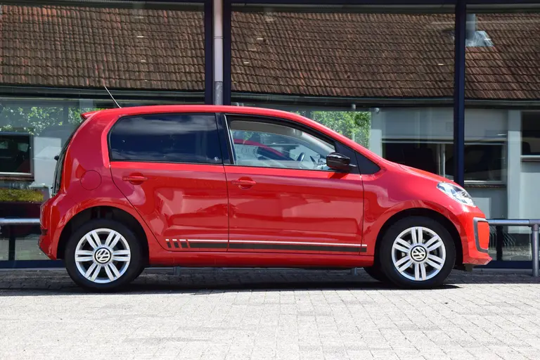 Volkswagen up! 1.0 BMT up! BEATS | Org. NL | BOVAG Garantie | 15'' Velgen | Airconditioning | Bluetooth Telefoonverbinding | LED Dagrijverlichting | Lage KM-Stand NAP! | afbeelding 5