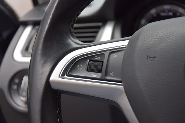 Skoda Rapid Spaceback 1.2 TSI 90PK Greentech Style Edition | Org. NL | BOVAG Garantie | Trekhaak | Navigatie | Stoelverwarming | 16'' Velgen | PDC Achter | Bluetooth | Multifunctioneel Stuurwiel | afbeelding 25