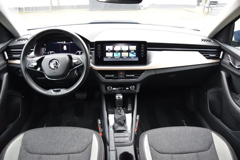 Skoda Kamiq 1.0 TSI 111PK Business Edition DSG Automaat | Org. NL | BOVAG Garantie | Trekhaak | Virtual Cockpit | Stoelverwarming | Full LED | Apple Carplay/Android Auto | Navigatie | afbeelding 6