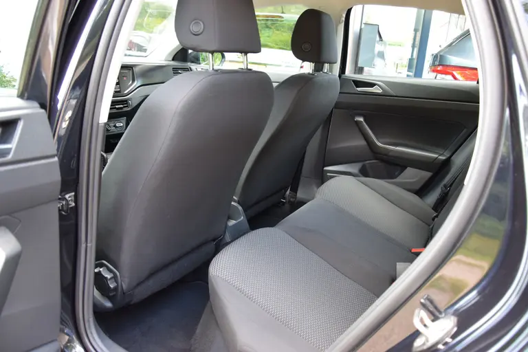 Volkswagen Polo 1.0 MPI Comfortline | BOVAG Garantie | All Season Banden | Parkeersensoren Achter | Speed Limiter | Bluetooth Telefoonverbinding | Goed Onderhouden | afbeelding 7