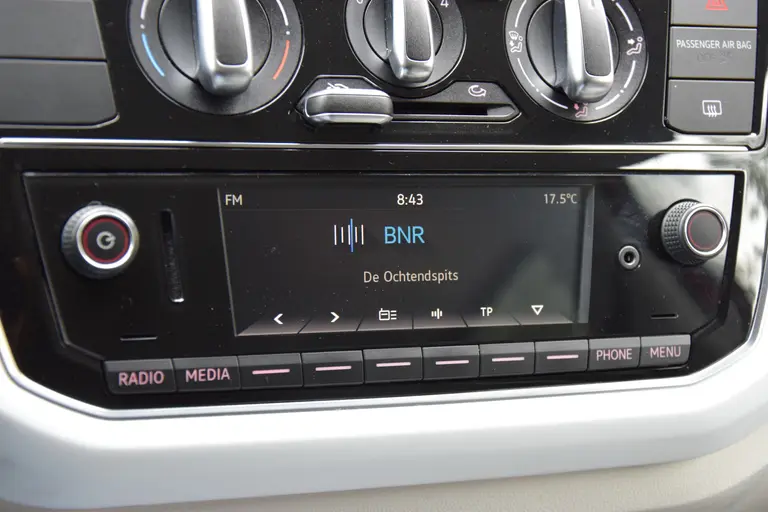 Volkswagen up! 1.0 BMT up! BEATS | Org. NL | BOVAG Garantie | 15'' Velgen | Airconditioning | Bluetooth Telefoonverbinding | LED Dagrijverlichting | Lage KM-Stand NAP! | afbeelding 20