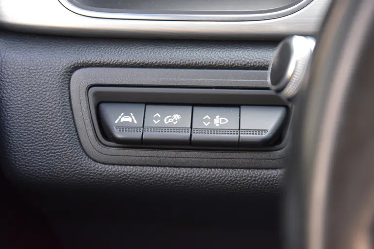 Renault Captur 1.0 TCe 100 Intens | BOVAG Garantie | Trekhaak | All Season Banden | Navigatie | Achteruitrijcamera | PDC Voor&Achter | Apple Carplay | Full LED | Dealer Onderhouden | afbeelding 31