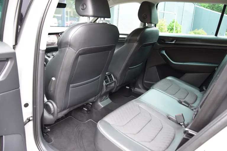 Skoda Kodiaq 1.5 TSI 150PK Business Edition | BOVAG Garantie | Org. NL | Trekhaak | Achteruitrijcamera | 18'' Velgen Met All Season Banden | Full LED | Cruise&Climate Control | afbeelding 7
