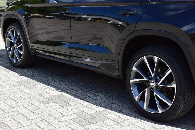 Skoda Kodiaq 1.5 TSI 150PK Sportline Business DSG Automaat | Org. NL | BOVAG Garantie | Trekhaak |  Virtual Cockpit | Stoelverwarming | Camera | 20'' Velgen | Adaptive Cruise Control | Elektrische Kofferklep | afbeelding 18