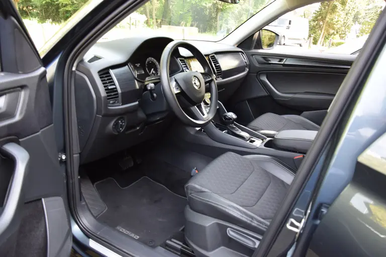 Skoda Kodiaq 1.5 TSI 150PK Business Edition DSG Automaat | Org. NL | BOVAG Garantie | Trekhaak | Achteruitrijcamera | Half Lederen Bekleding | Full LED | Navigatie | AppleCarplay/AndroidAuto | afbeelding 9