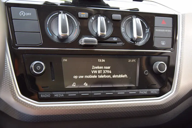 Volkswagen up! 1.0 BMT high up! 60PK | Org. NL | BOVAG Garantie | Cruise Control | Airco | Bluetooth Telefoonverbinding | 15'' Velgen | Parkeersensoren Achter | LED Dagrijverlichting | afbeelding 19