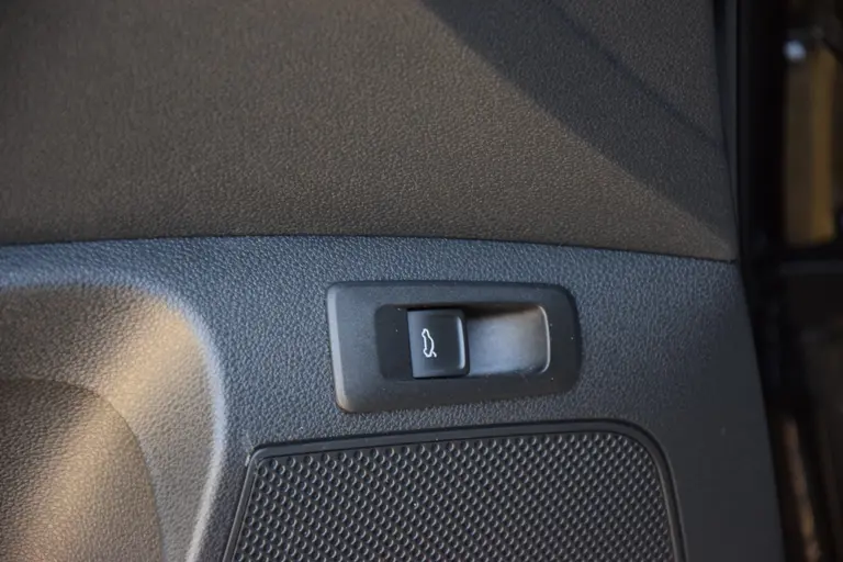 Skoda Karoq 1.5 TSI ACT Sportline Business | Org. NL | BOVAG Garantie | Panoramadak | Virtual Dashboard | Elektrische Achterklep | Achteruitrijcamera | 19'' Velgen | Stuur&Stoelverwarming | afbeelding 32