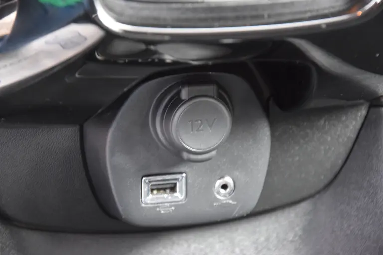 Citroën C1 1.0 VTi Shine | Org. NL | BOVAG Garantie | Achteruitrijcamera | Bluetooth | 15'' Velgen + All Season Banden | Climate Control | Multifunctioneel Stuur | Keurige Auto! | afbeelding 30
