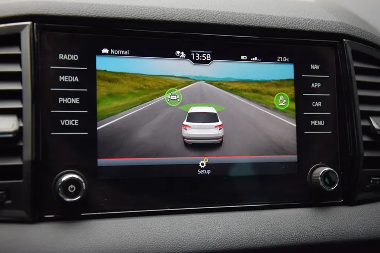 Skoda Karoq 1.5 TSI 150PK ACT Sportline Business | BOVAG Garantie | Org. NL | Trekhaak | Vitrual Cockpit | Achteruitrijcamera | Stoel&Stuurverwarming | 19'' Velgen | Full LED | afbeelding 25
