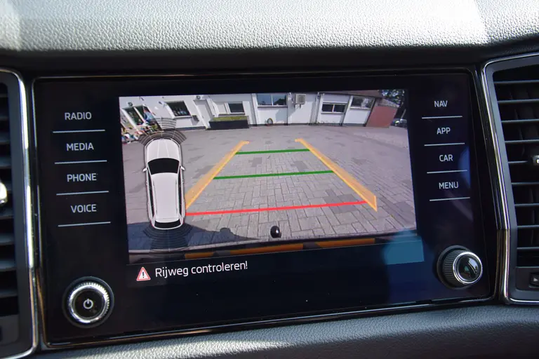 Skoda Kodiaq 1.5 TSI 150PK Business Edition DSG Automaat | Org. NL | BOVAG Garantie | Trekhaak | Achteruitrijcamera | Half Lederen Bekleding | Full LED | Navigatie | AppleCarplay/AndroidAuto | afbeelding 24