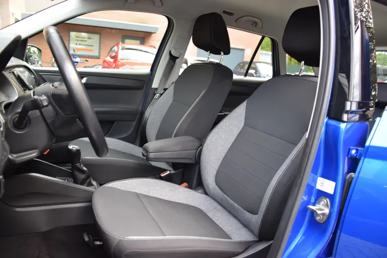 Skoda Fabia Combi 1.0 TSI 96PK Business Edition | incl. BOVAG Garantie | NL-Auto | Lage KM stand NAP | Navigatie | Parkeersensoren | 16'' Velgen | Apple Carplay/Android Auto | Cruise Control | DAB | afbeelding 10