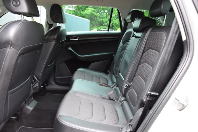 Skoda Kodiaq 1.5 TSI 150PK Business Edition | BOVAG Garantie | Org. NL | Trekhaak | Achteruitrijcamera | 18'' Velgen Met All Season Banden | Full LED | Cruise&Climate Control | afbeelding 8