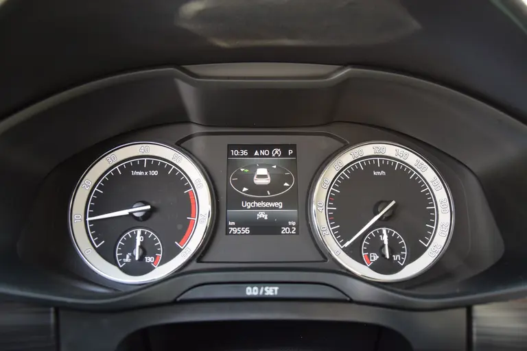 Skoda Kodiaq 1.5 TSI 150PK Business Edition DSG Automaat | Org. NL | BOVAG Garantie | Trekhaak | Achteruitrijcamera | Half Lederen Bekleding | Full LED | Navigatie | AppleCarplay/AndroidAuto | afbeelding 14