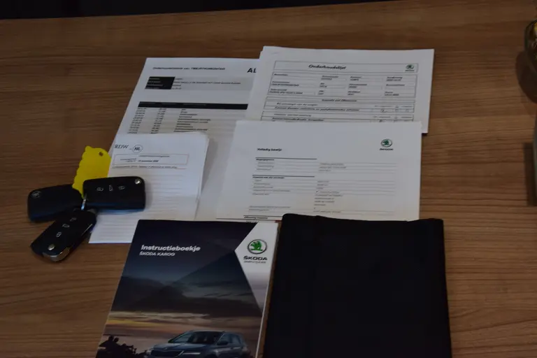 Skoda Karoq 1.5 TSI ACT Sportline Business | Org. NL | BOVAG Garantie | Panoramadak | Virtual Dashboard | Elektrische Achterklep | Achteruitrijcamera | 19'' Velgen | Stuur&Stoelverwarming | afbeelding 13