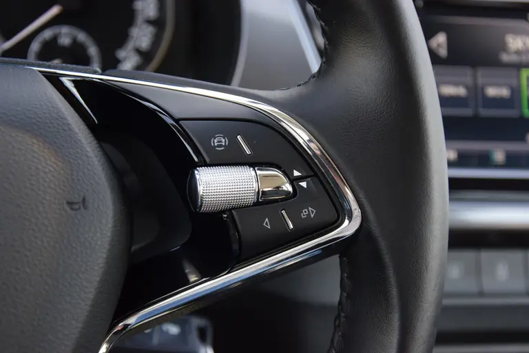 Skoda Fabia Combi 1.0 96PK TSI Business Edition | Org. NL | BOVAG Garantie | Apple Carplay/Android Auto | 16'' Velgen | PDC Achter | LED Dagrijverlichting | Cruise Control | Airconditioning | afbeelding 24