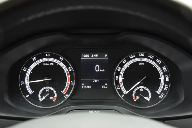 Skoda Karoq 1.5 TSI 150PK ACT Ambition Business DSG Automaat | NL-Auto | BOVAG Garantie | Trekhaak | Cruise & Climate Control | Navigatie | PDC Voor&Achter | Apple Carplay/ Android Auto | afbeelding 14