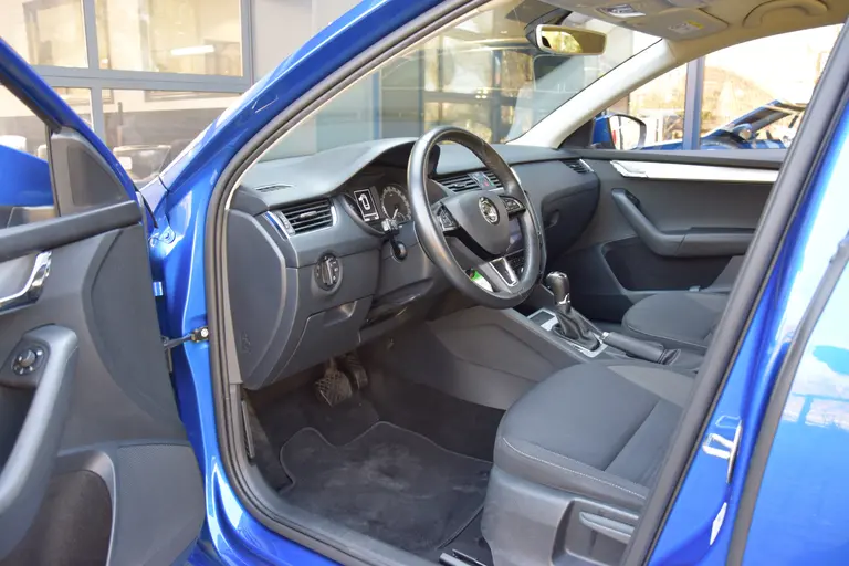 Skoda Octavia Combi 1.5 TSI 150PK Greentech Business Edition DSG Automaat | Org. NL | BOVAG Garantie | Trekhaak | Apple Carplay/ Android Auto | Cruise&Climate Control | Navigatie | afbeelding 6