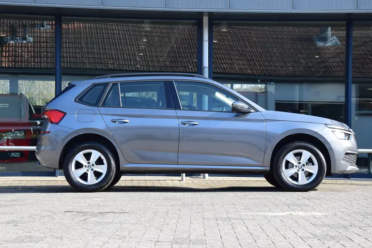 Skoda Kamiq 1.0 TSI 111PK Ambition | Org. NL | BOVAG Garantie | Acheruitrijcamera | Virtual Cockpit | Navigatie | Full LED | 16'' Velgen | Cruise Control | Airconditioning | afbeelding 5