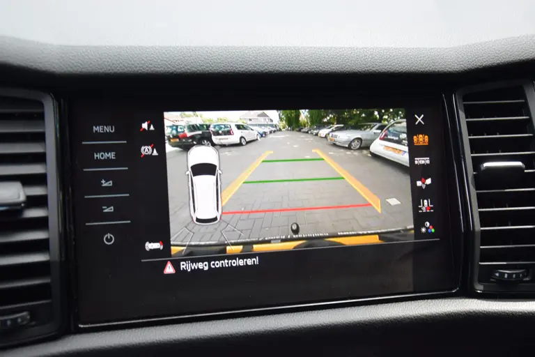 Skoda Kodiaq 1.5 TSI 150PK Sportline Business DSG Automaat | Org. NL | BOVAG Garantie | Trekhaak |  Virtual Cockpit | Stoelverwarming | Camera | 20'' Velgen | Adaptive Cruise Control | Elektrische Kofferklep | afbeelding 22