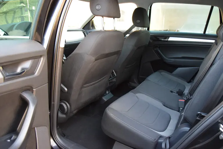 Skoda Kodiaq 1.5 TSI 150PK TSI Business Edition 7p (7 Persoons) DSG Automaat | Rijklaar incl. BOVAG Garantie | Achteruitrijcamera | Virtual Cockpit | Adaptive Cruise Control | 17'' Velgen | afbeelding 8