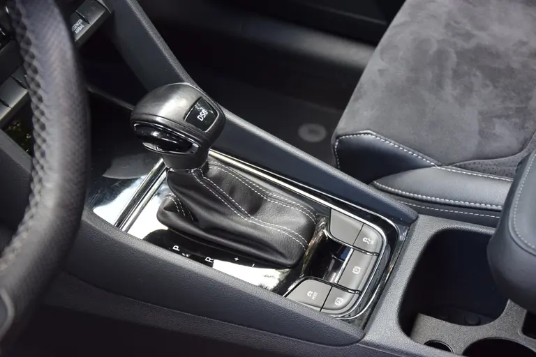Skoda Kodiaq 1.5 TSI 150PK Sportline Business DSG Automaat | Org. NL | BOVAG Garantie | Trekhaak |  Virtual Cockpit | Stoelverwarming | Camera | 20'' Velgen | Adaptive Cruise Control | Elektrische Kofferklep | afbeelding 19