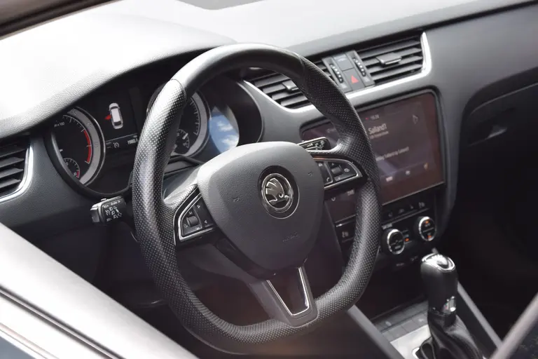 Skoda Octavia Combi 1.0 TSI Greentech Style Business | Org. NL | BOVAG Garantie | Full LED | Half Leder | PDC Voor&Achter | Stoelverwarming | Sportstuur | Cruise Control | afbeelding 16