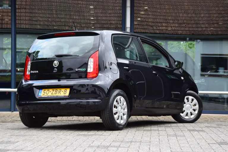 Skoda Citigo 1.0 Greentech Tour 5 Deurs | Org. NL | Navigatie | Airconditioning | Centrale Vergrendeling | Elektrische Ramen | Goed Onderhouden! | afbeelding 2