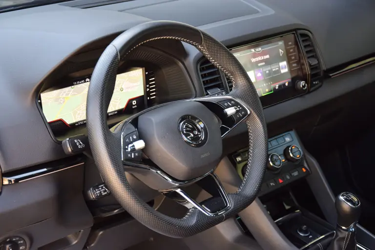 Skoda Karoq 1.5 TSI ACT Sportline Business | Org. NL | BOVAG Garantie | Panoramadak | Virtual Dashboard | Elektrische Achterklep | Achteruitrijcamera | 19'' Velgen | Stuur&Stoelverwarming | afbeelding 18