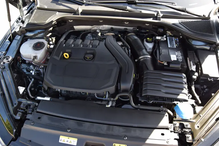 Skoda Octavia Combi 1.5 e-TSI 150PK Sport Business DSG Automaat | Org. NL | BOVAG Garantie | Adaptieve Cruise Control | Virtual Cockpit | Apple Carplay/Android Auto | 18'' Velgen | Full LED | afbeelding 13