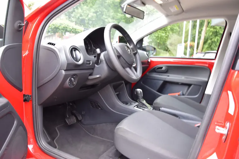 Skoda Citigo e-iV EV Ambition | Volledig Elektrisch | Org. NL | BOVAG Garantie | Stoelverwarming | PDC Achter | Climate Control | 16'' Velgen | DAB Radio | Bluetooth Telefoonverbinding | afbeelding 9