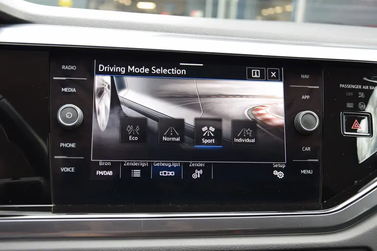 Volkswagen Polo 1.0 TSI Highline DSG Automaat | Org. NL | BOVAG Garantie | Trekhaak | Adaptive Cruise | Stoelverwarming | PDC Voor&Achter | 16'' Velgen | Apple Carplay/Android Auto | afbeelding 24